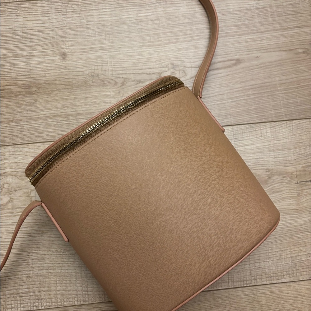 Vegan Leather Crossbody Bag Tan Bucket Bag